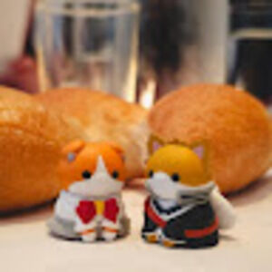 Meet your Posher, Antoinette